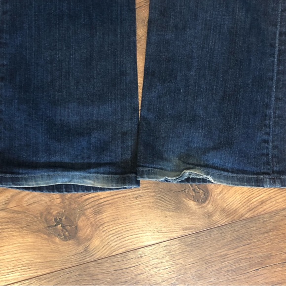 Joes Jeans size 29 slight flare/boot cut denim VGUC - Picture 4 of 6